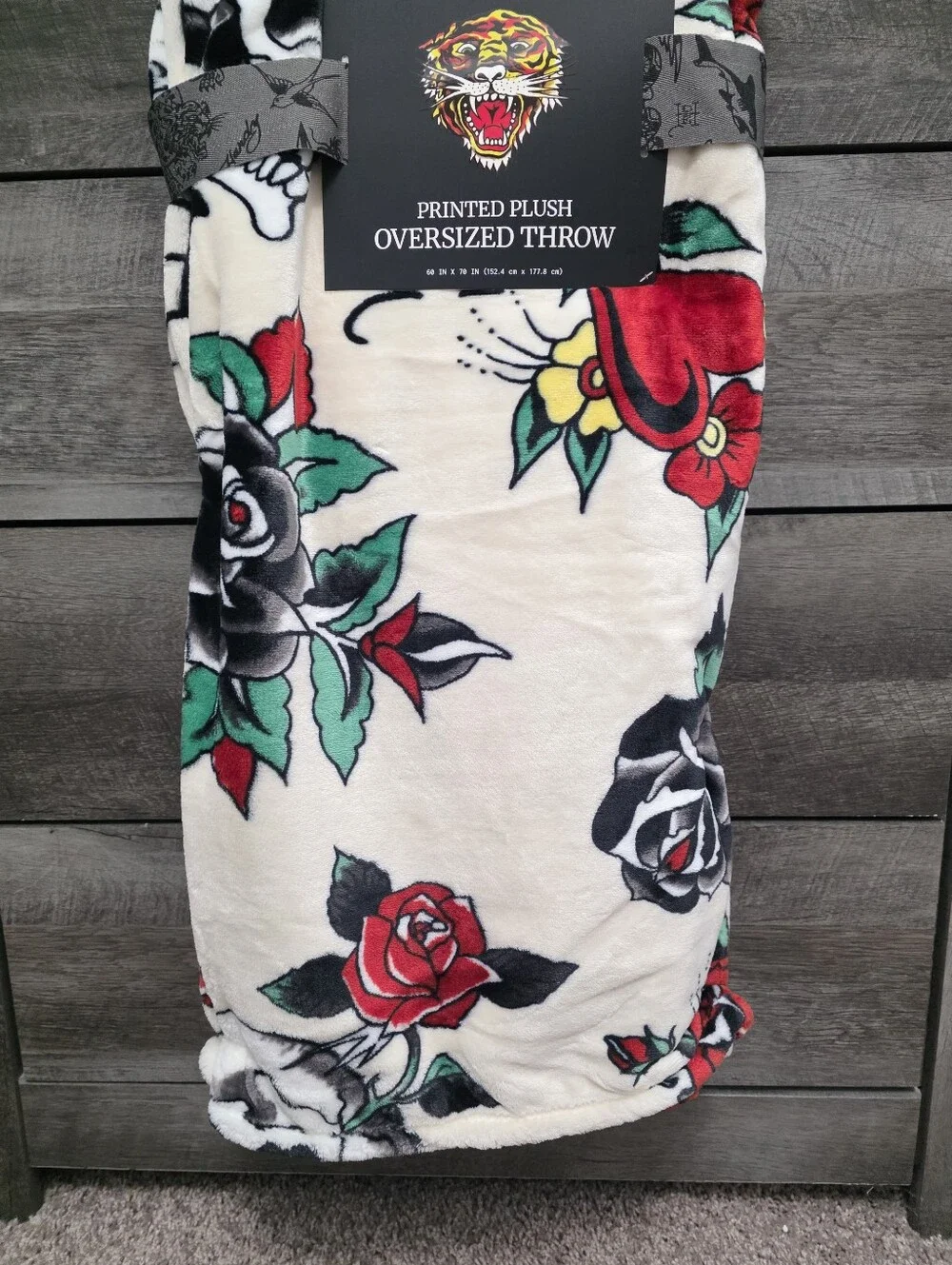 Ed Hardy Skulls & Roses Oversized Throw Blanket New